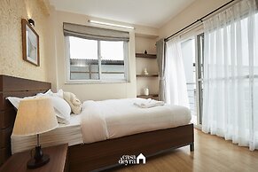 Jhamel Apartments 2 by Casa Deyra