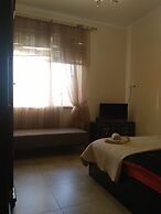 FreeDOM Guesthouse