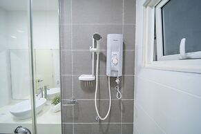 OYO Home 89446 Amazing 2 Bedroom Crest