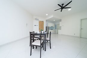 OYO Home 89446 Amazing 2 Bedroom Crest