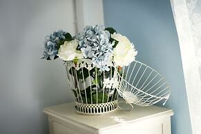 Heavenly & Ocean Blue Apartment