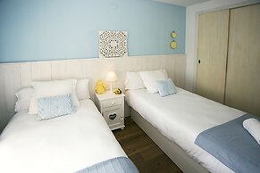 Heavenly & Ocean Blue Apartment