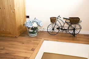 Heavenly & Ocean Blue Apartment