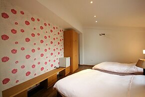 Coffee Street Homestay