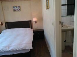 Coffee Street Homestay