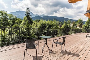 Royal Hill Residence