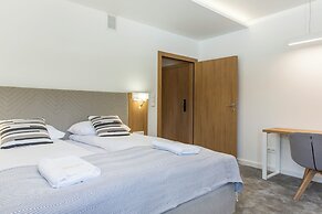 Royal Hill Residence