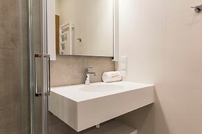 Royal Hill Residence