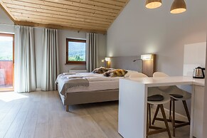 Royal Hill Residence