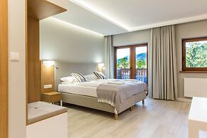 Royal Hill Residence