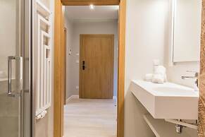 Royal Hill Residence