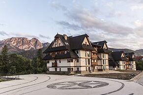 Royal Hill Residence