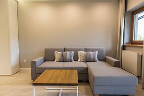 Royal Hill Residence