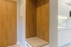 Royal Hill Residence