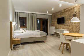 Royal Hill Residence