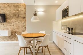 Royal Hill Residence