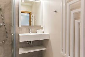 Royal Hill Residence