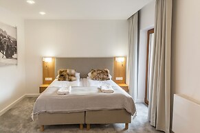 Royal Hill Residence