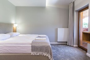 Royal Hill Residence