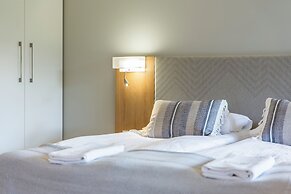 Royal Hill Residence