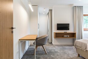 Royal Hill Residence