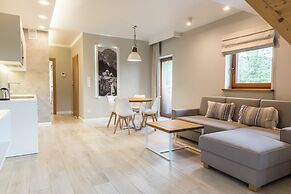 Royal Hill Residence