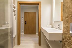 Royal Hill Residence