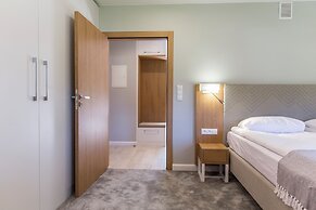 Royal Hill Residence