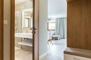 Royal Hill Residence