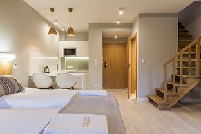 Royal Hill Residence