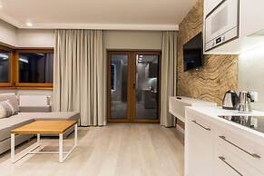 Royal Hill Residence