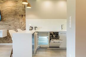 Royal Hill Residence