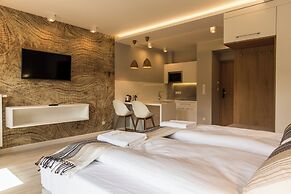 Royal Hill Residence