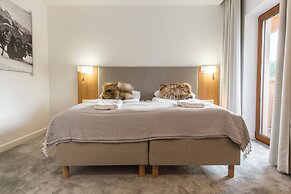 Royal Hill Residence