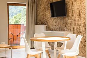 Royal Hill Residence