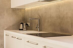 Royal Hill Residence