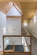 Royal Hill Residence