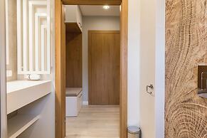 Royal Hill Residence