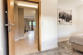 Royal Hill Residence