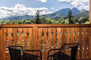 Royal Hill Residence