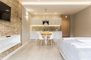 Royal Hill Residence