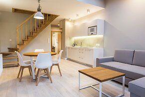 Royal Hill Residence