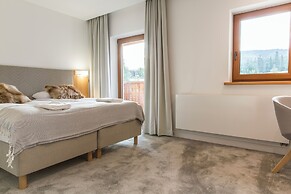 Royal Hill Residence