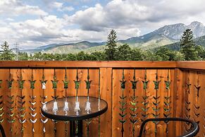 Royal Hill Residence