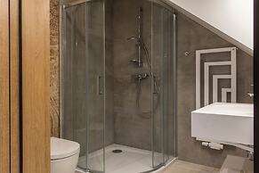 Royal Hill Residence