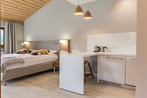 Royal Hill Residence