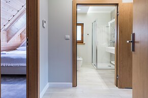 Royal Hill Residence