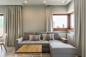 Royal Hill Residence