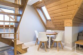 Royal Hill Residence