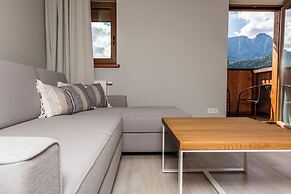 Royal Hill Residence